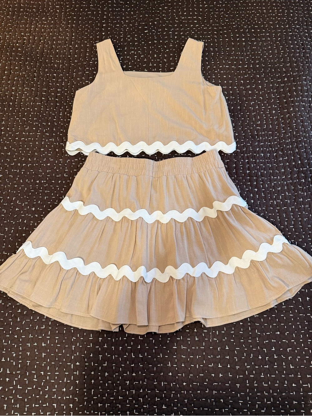 Beige Two-Piece Crop Top & Tiered Skirt Set with White Trim